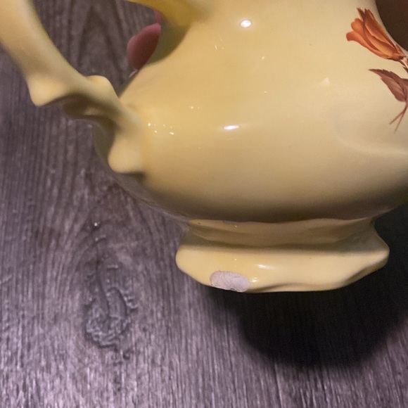 Yellow Bowl and Vase - Picture 5 of 5